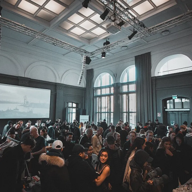 Portugal Digital Summit como laboratório estratégico para summits e fóruns executivos B2B no Brasil